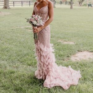 Elegant Pink Feathered Evening Gown (Prom)